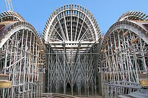 Construction of formwork at the Volokolamskaya metro station of the Moscow metro system (Russia) - Опалубочная система для станции метро Волоколамская