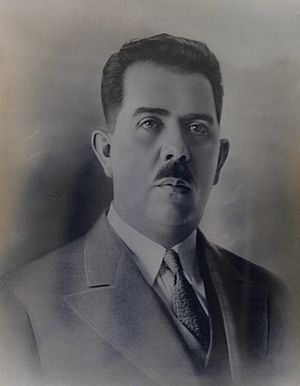 Lazaro cardenas2.jpg