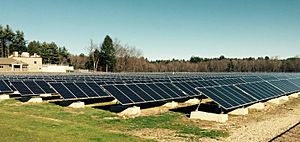 NH-largest-solar-array-Peterborough