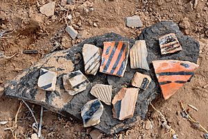 Posi-ouinge potsherds