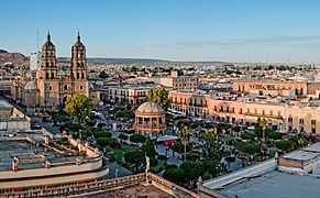 Panoramica plaza de armas Durango