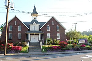 Redmond United Methodist Church.jpg