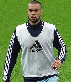 Winston Reid in September 2014.JPG