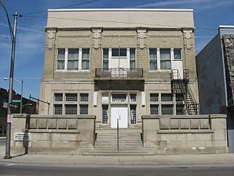 Elks Lodge in Lima front.jpg