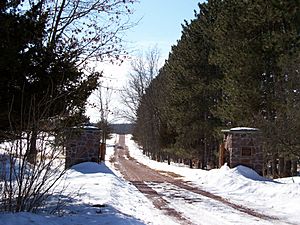 JohnMuirFountianLakeFarm