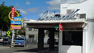 Leonard's Bakery (4290322777).jpg