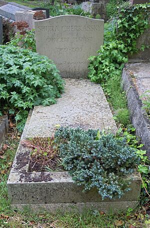 Shura Cherkassky Grave