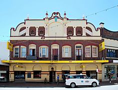 West Wyalong Globe Hotel 001