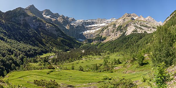 Cirque de Gavarnie, Haute-Pyrénées, France