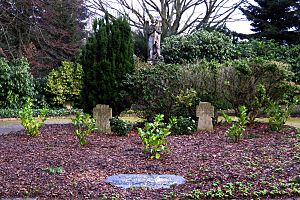 Holt, Ehrenfriedhof Gedenkstätte