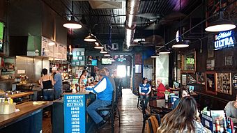 Metzger's Tavern, Interior.jpg