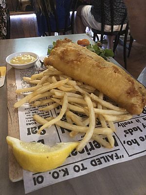 Noosa - Barramundi and chips