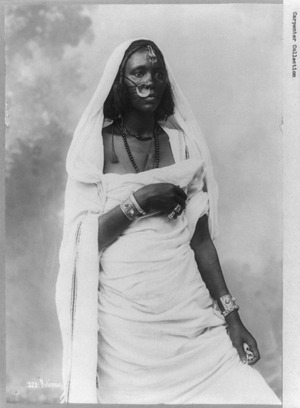 Nubian woman, Anglo-Egyptian Sudan LCCN2001705677