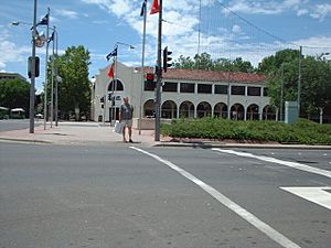 Pedestrian.Alinga.St.Northourne.Ave.Canberra.Australia