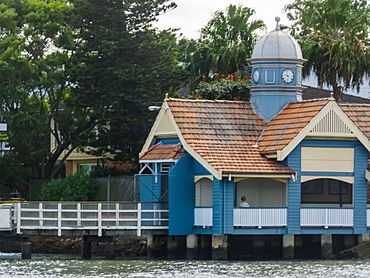 Bulimba Ferry Terminal Oxford St Bulimba P1230897.jpg