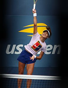 EmmaRaducanu2022USOpenPractice (cropped)