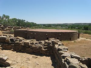 Grand kiva at Aztek