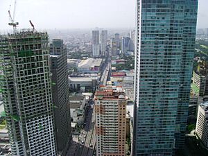 Mandaluyong-edsa-crossing-shaw-2012