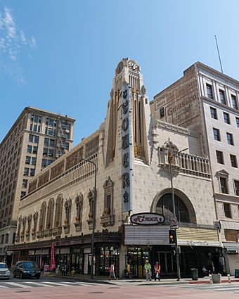 Tower Theatre, Los Angeles.jpg