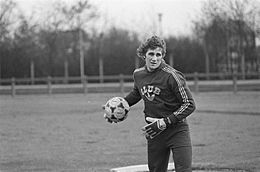 Training Belgisch nationale voetbalelftal in Mechelen voor de wedstrijd woensdag, Bestanddeelnr 931-1534