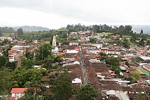 View of Salento, Colombia 01.jpg