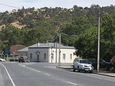 Yankalilla street.jpg