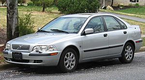 2000-04 Volvo S40