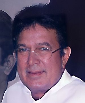 Abhijeet Das & Rajesh Khanna enhanced (cropped).jpg