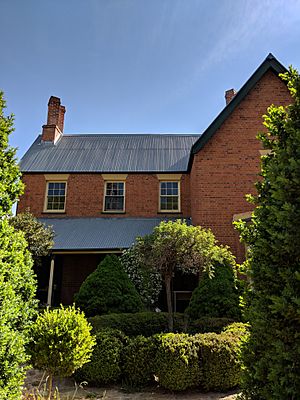 Hibernia Lodge, Queanbeyan.jpg