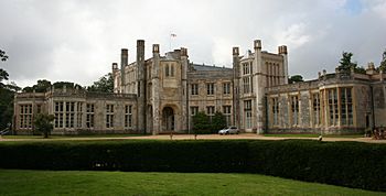 Highcliffe Castle 1.jpg