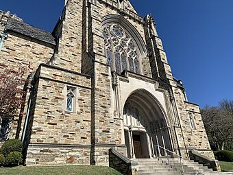 Idlewild Presbyterian Church Entrance.jpg