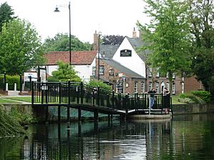 River Welland, Spalding - geograph.org.uk - 191097