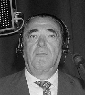 Robert Maxwell 1989.jpg