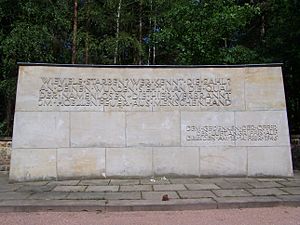 Sandsteinmauerheidefriedhof