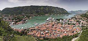 1 kotor montenegro panorama 2016.jpg