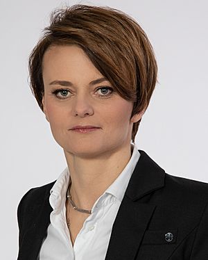 Jadwiga Emilewicz (cropped).jpg