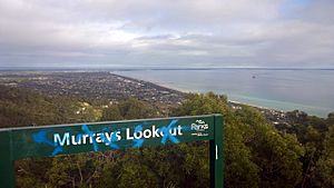 Murrays lookout grafiti signage