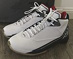 Nike Air Jordan XX2, (Bulls Colorway) (cropped).jpg