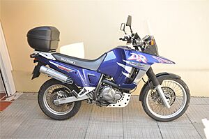 Suzuki DR 800s