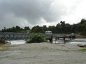 Waiho one-lane bridge 02