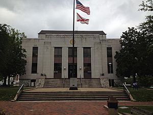 Walker County Courthouse in Jasper