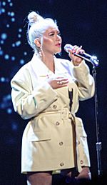 Christina Aguilera 2019 Disney Legends Awards Ceremony D23 EXPO 2019 (51441238154) (cropped)