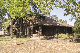 DSC07624-Grace-Hudson-Sun-House-Ukiah-CA-by-Jennifer-Renee-Ceja-09-30-2017-.jpg