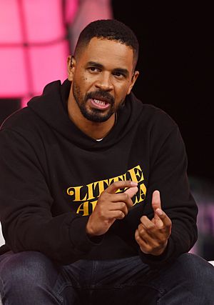 Damon Wayans Jr (52168326239).jpg