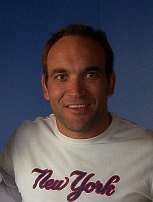 Gorden Tallis (5 September 2003).jpg