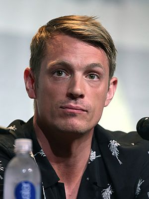 Joel Kinnaman (28494159712) (cropped).jpg