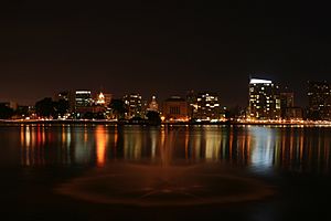 Lakemerrit02192006.JPG