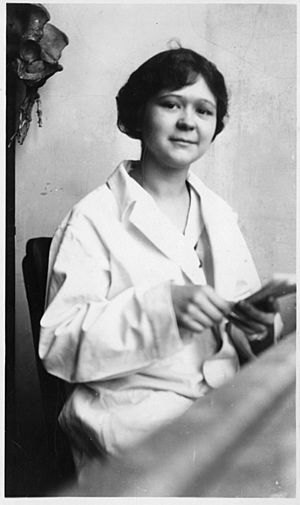 Mildred Trotter (1899-1991).jpg