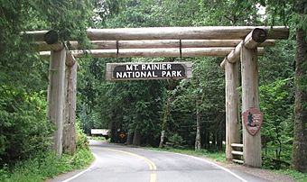 Mount Rainier Nisqually Gate.jpg