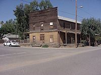 Olde Huron Hotel 2001